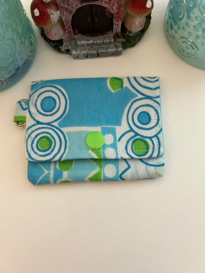 Geometric pouch
