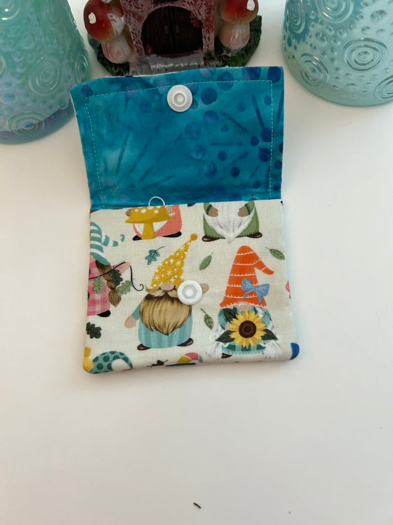Gnome pouch