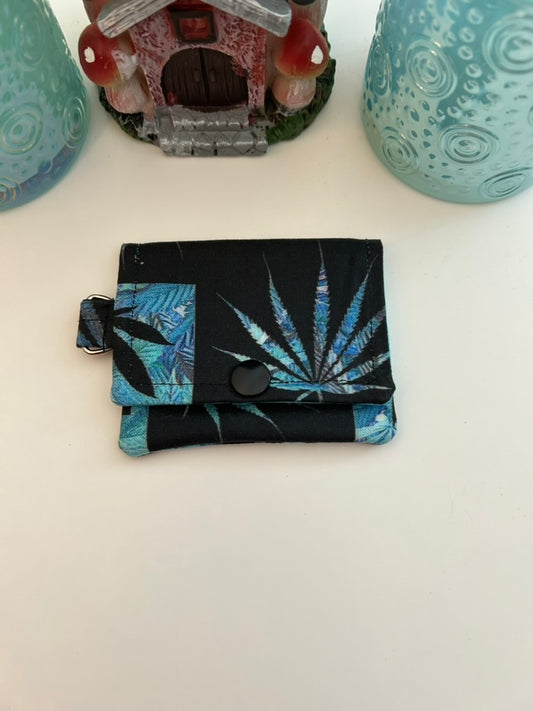 Blue leaf pouch