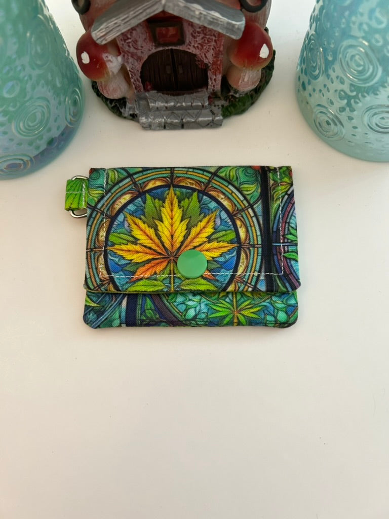 Stained glass leaf pouch